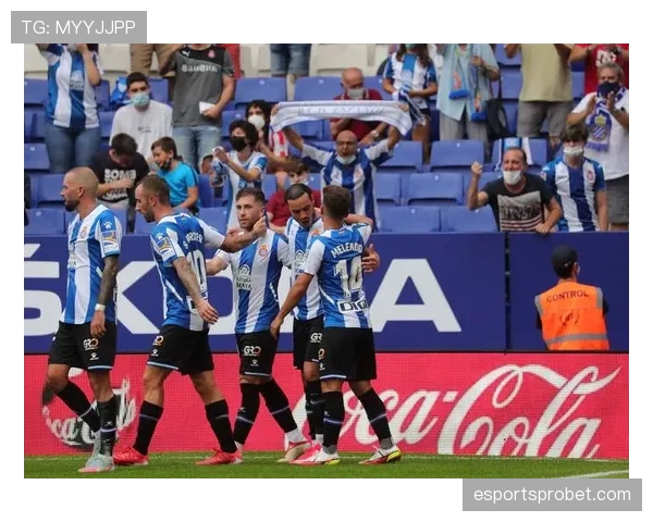 西甲联盟提议从下赛季起增加每场比赛的换人名额至五人